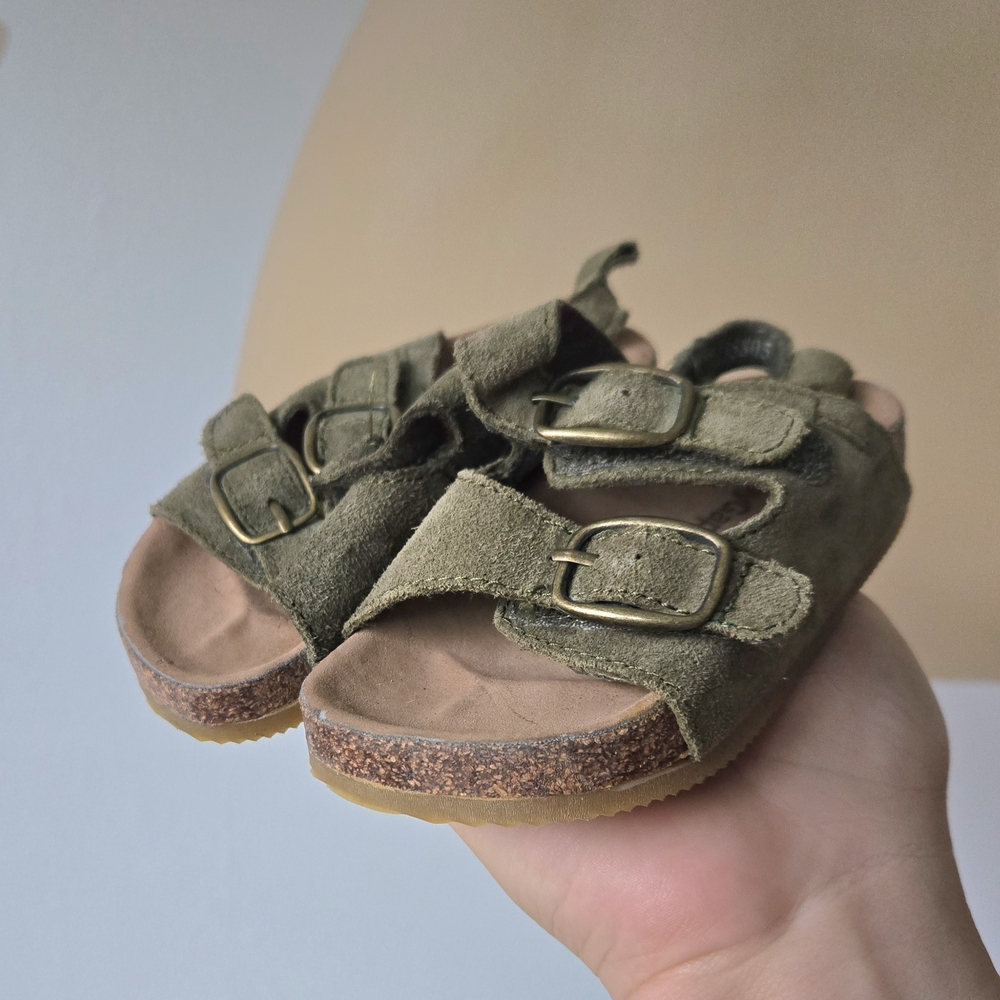 GAP Kids Green Suede Buckle Sandals